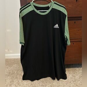 Adidas T-shirt
